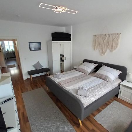 Apartment Quirin Neuss Bagian luar foto