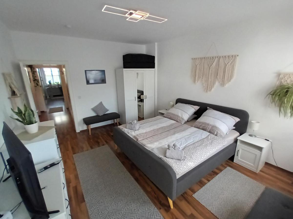Apartment Quirin Neuss Bagian luar foto
